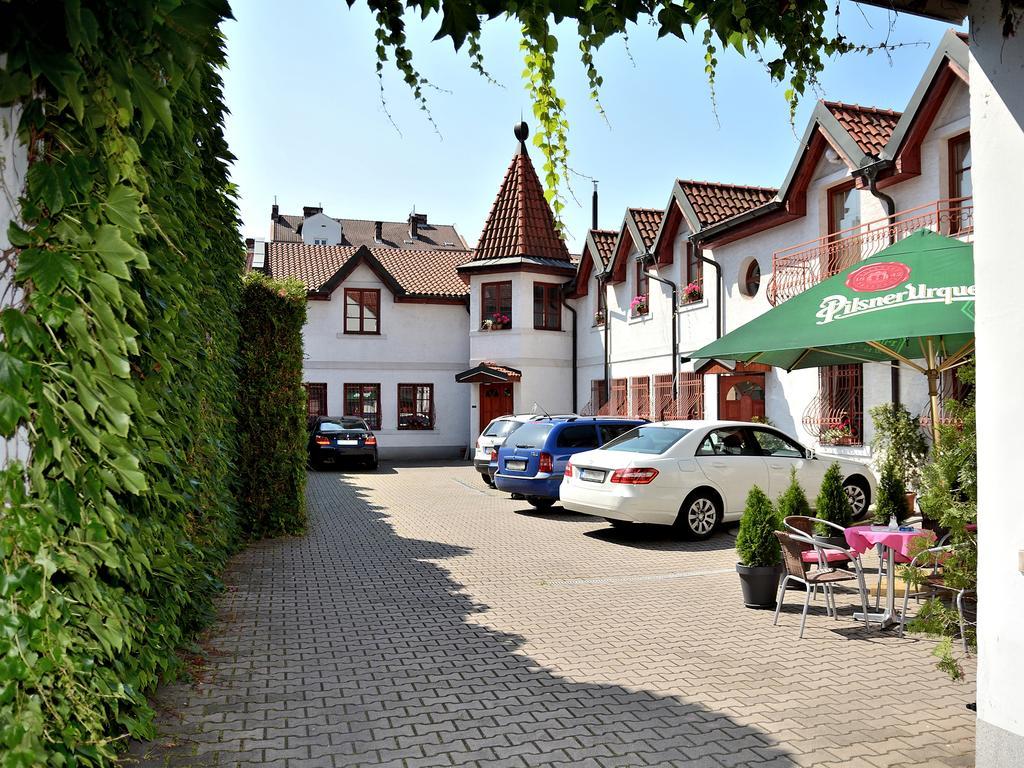 Hotel Atrium Pardubice Exteriör bild